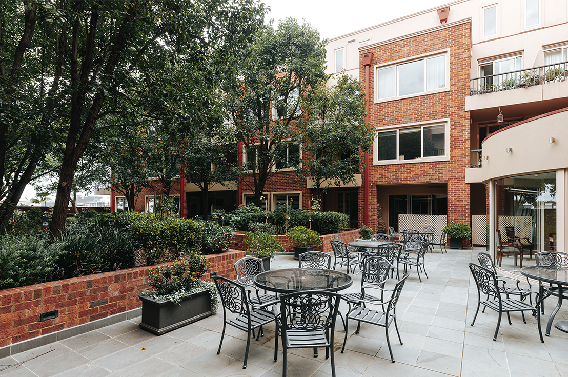 Prospect Hill Camberwell, retirement living - dining courtyard